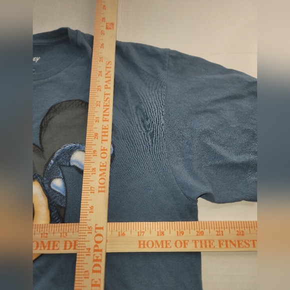 Disney Mickey Mouse Front & Back Peek A Boo Graphic SZL Short Sleeve Crew Neck - Picture 3 of 6